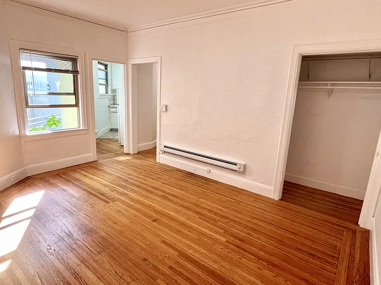 118 Athol Ave #103 — Photo 4
