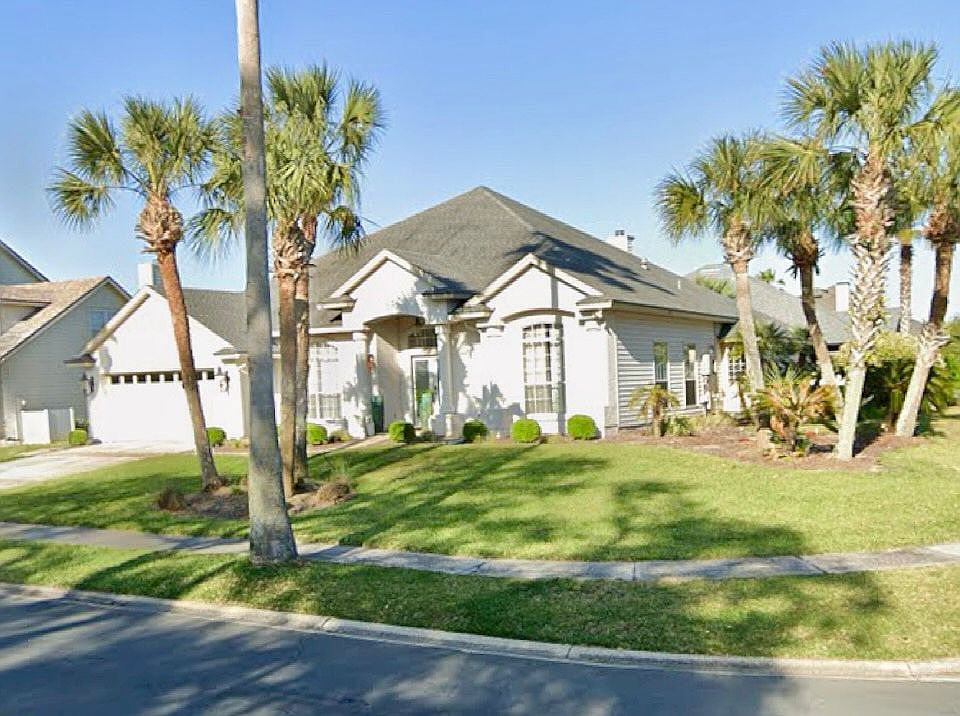 1st image of 876 Laguna Dr W