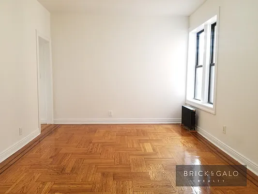 Rented by BRICK & GALO REALTY CORP | media 37