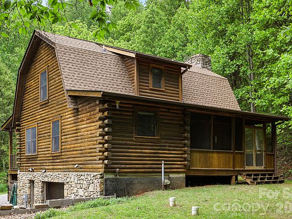 5th image of 5 Rustic Ridge Dr