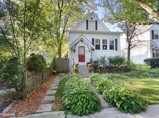 1513 Maple Ave, Wilmette, IL 60091