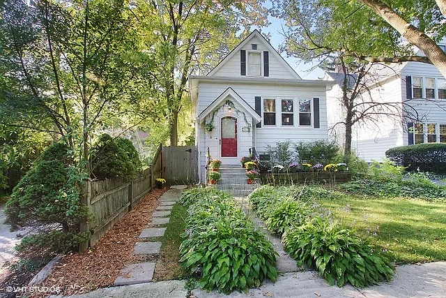1513 Maple Ave photo 1