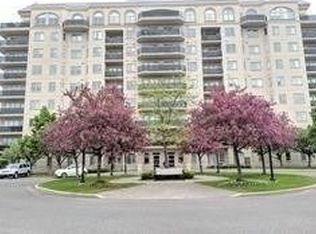 10 Dayspring Cir #104, Brampton, ON L6P 1B9