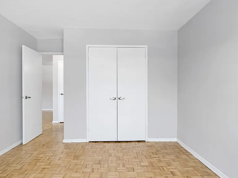 3875 Sheppard Ave E — Photo 20
