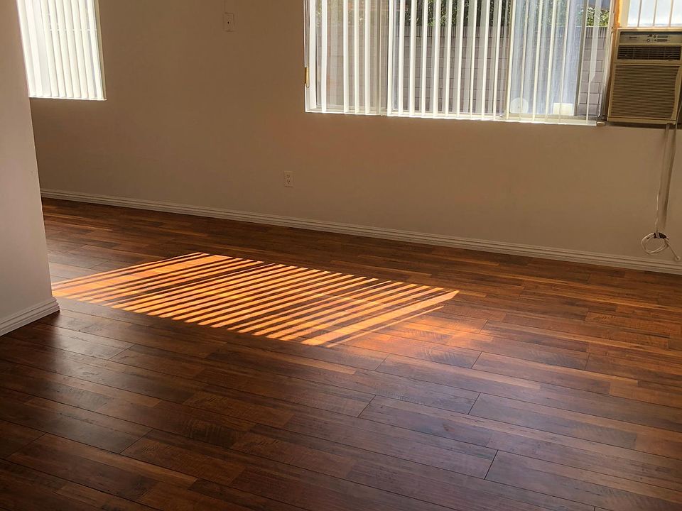 1st image of 638 E Lemon Ave