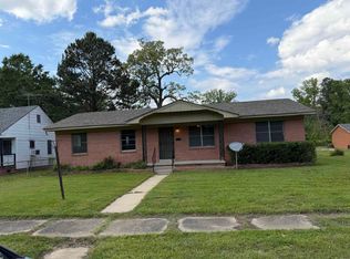 1903 W 25th Ave, Pine Bluff, AR 71603