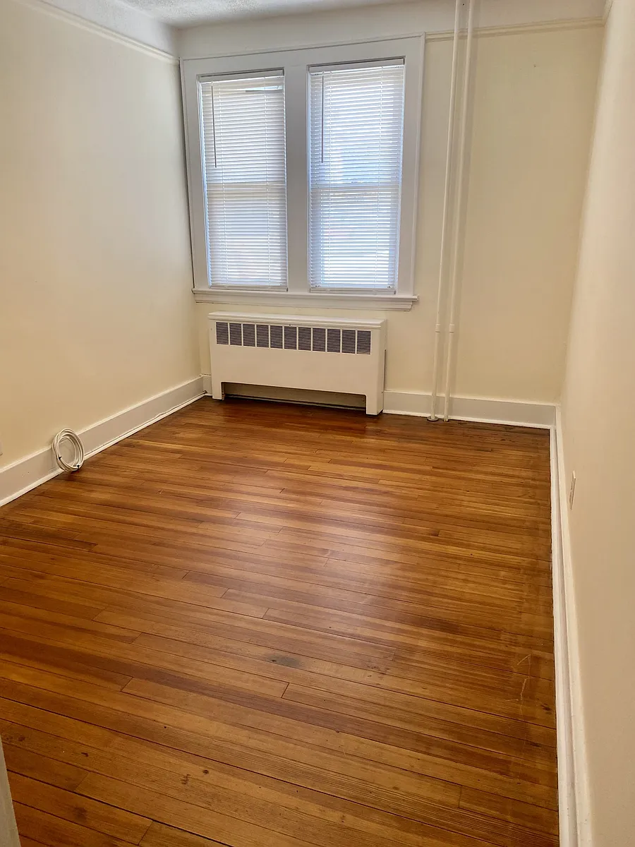 Building Photo - 39 Maynard St #3W