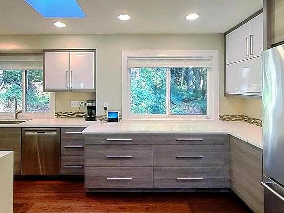 5th image of 18128 NE 136th St