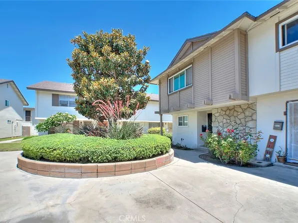 17401 Hood Ct, Fountain Valley, CA 92708