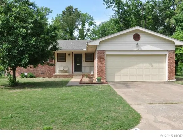1518 E 56th Pl, Tulsa, OK 74105