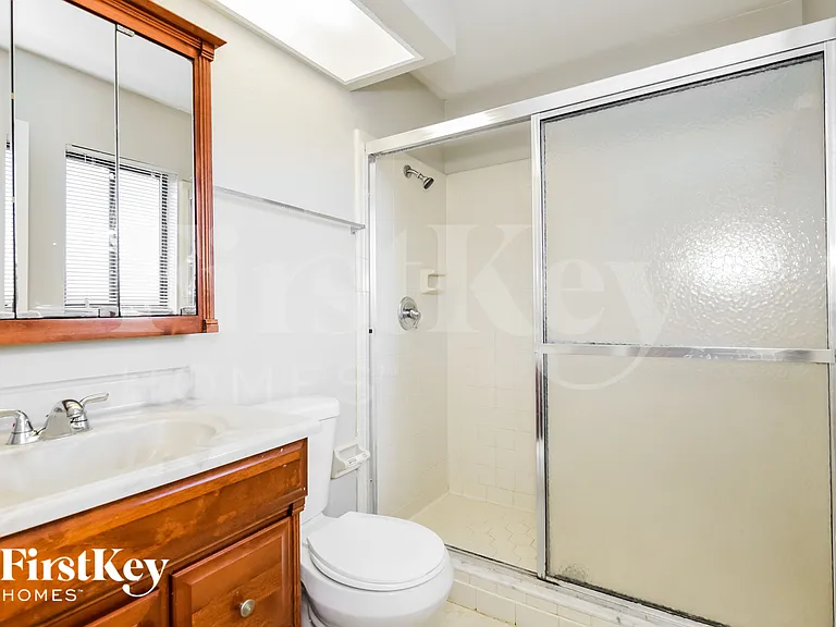 5017 Kingswood Dr — Photo 12