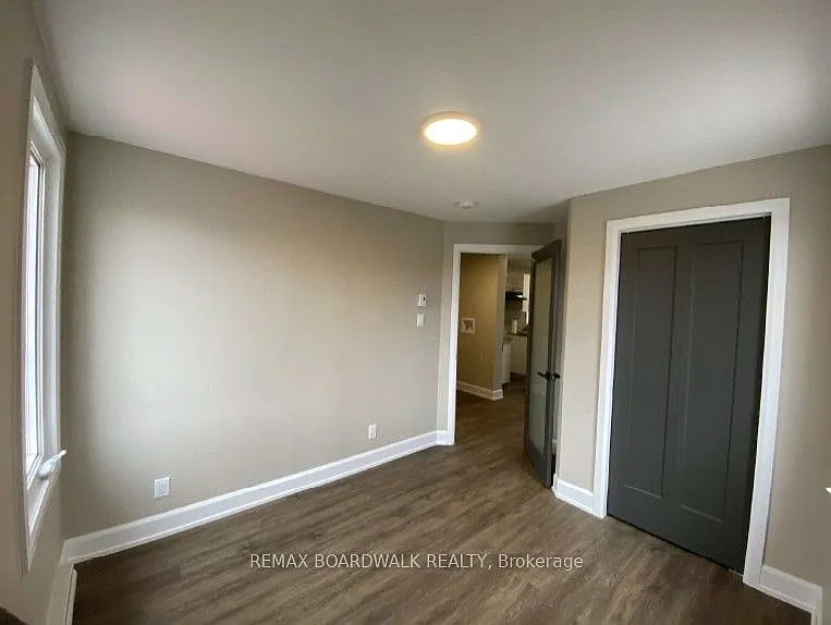 4534 A Ste Catherine St #A — Photo 10