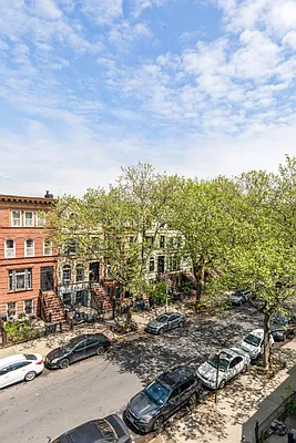 Sold by Compass | media 20