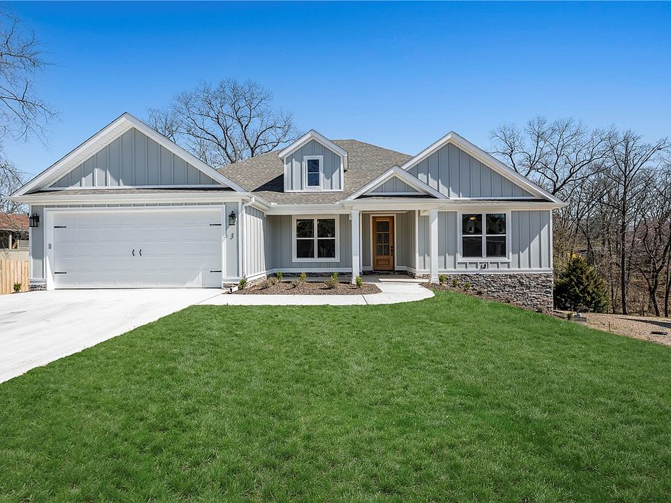1st image of 3 Hambleton Dr