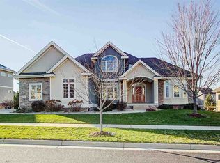 1711 Dunwoody Ln, Waunakee, WI 53597