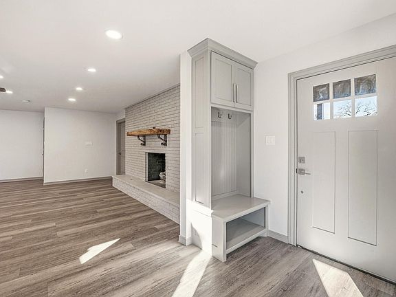 5th image of 7 NW Ann Rd