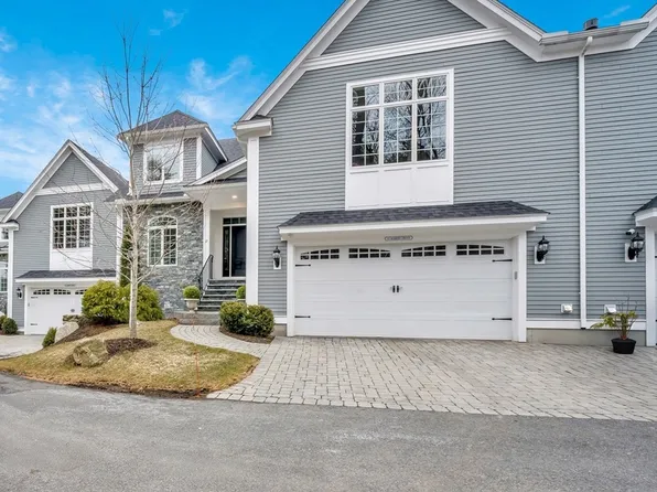 12 Robert Dr #12, Andover, MA 01810