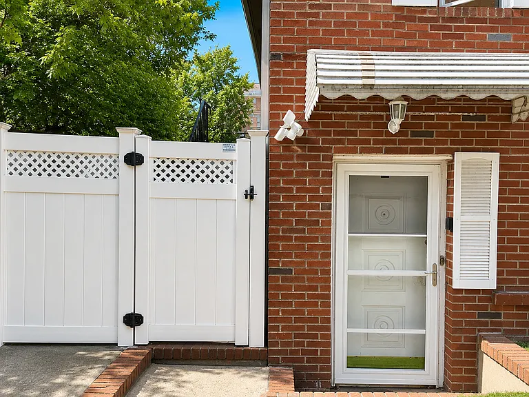 343 Tremont Ave #1 — Photo 8