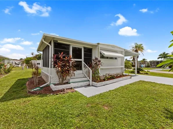 16 San Remo CIR, NAPLES, FL 34112