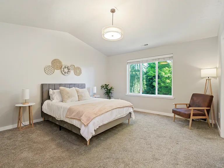 2700 E Clarene Dr — Photo 12