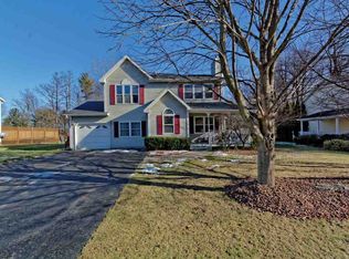 37 Sudbury Rd, Glenmont, NY 12077