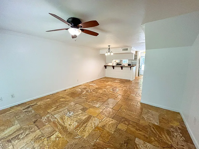 4411 SW 34th St #805 — Photo 9