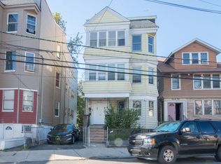 93 21st St #1, Irvington, NJ 07111