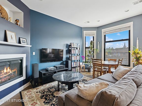 2nd image of 806 North Blvd APT 202
