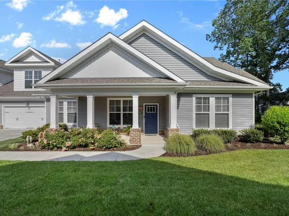 930 Biltmore Way, Chesapeake, VA 23320