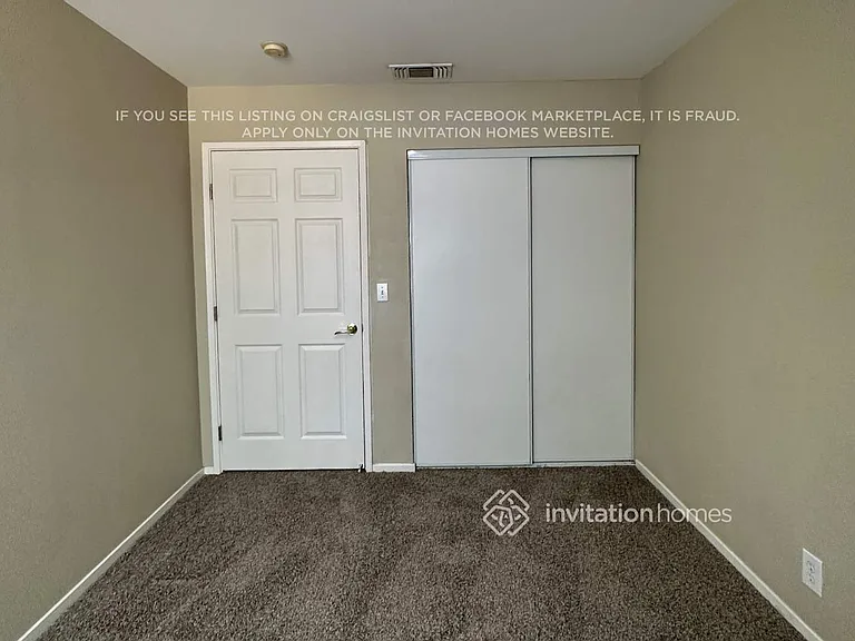 1520 Gladstone Dr — Photo 13