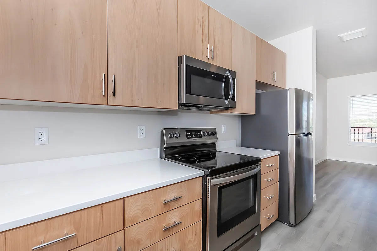 02a - Struthers Residences