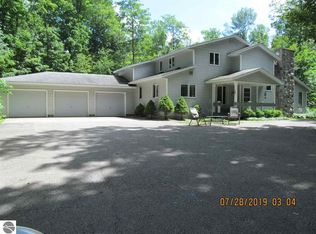 10330 E 44 1/2 Rd, Cadillac, MI 49601