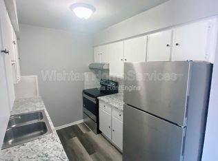 204 Charleston Blvd #6, Macomb, IL 61455