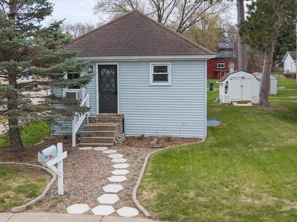 132 2nd St NE, Crosby, MN 56441
