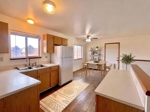 914 Canyon Ct, Windsor, CO 80550