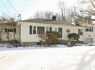 9 Ridgeview Dr, Ossining, NY 10562