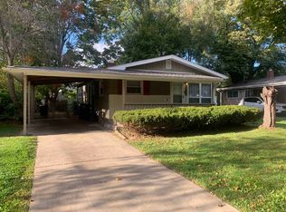 1416 Blackberry Ln, Flint, MI 48507