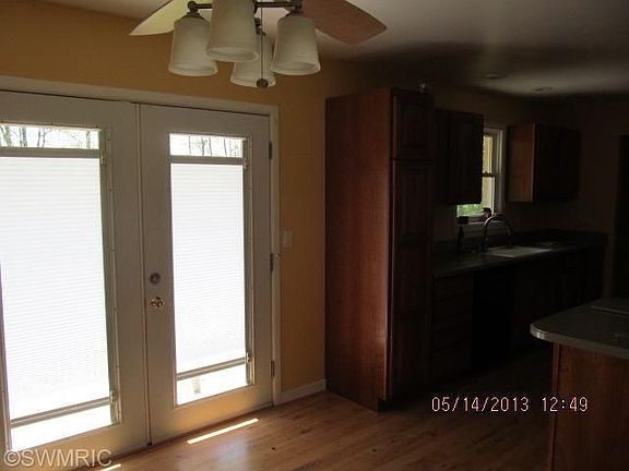 5th image of 4700 Poplar Ln