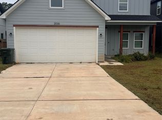 2036 Pine Hill Rd, Shreveport, LA 71107