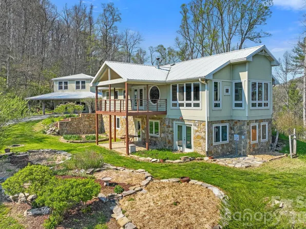 310 Burr Rdg, Marshall, NC 28753