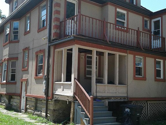 2nd image of 12980 Clifton Blvd