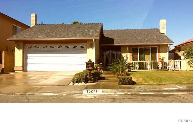 1st image of 15271 Dogwood St