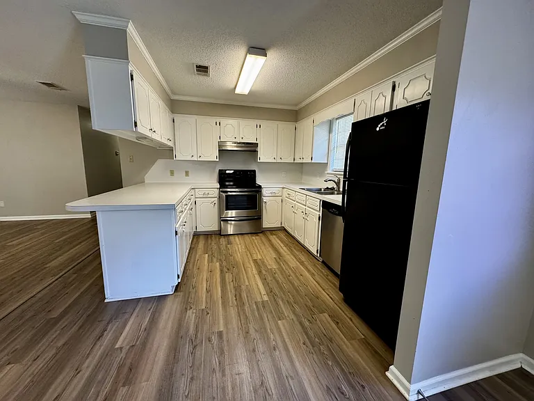 26 Alexis Dr — Photo 8