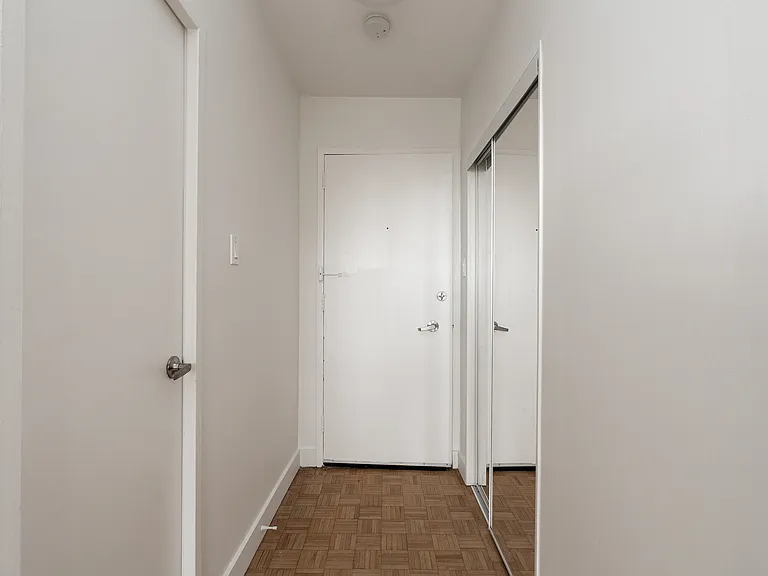 265 Russell Hill Rd — Photo 15