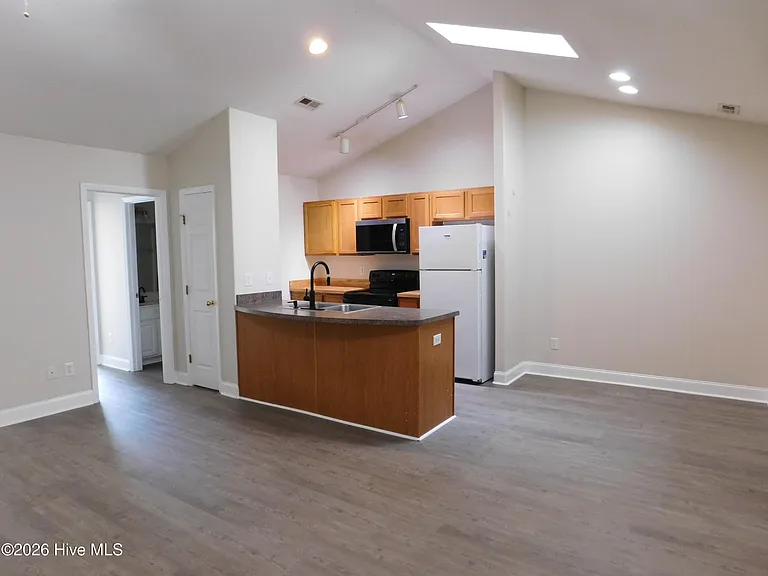 223 Church Hill Ct #223 — Photo 4