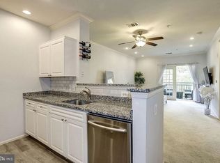 3003 Nicosh Cir UNIT 3305, Falls Church, VA