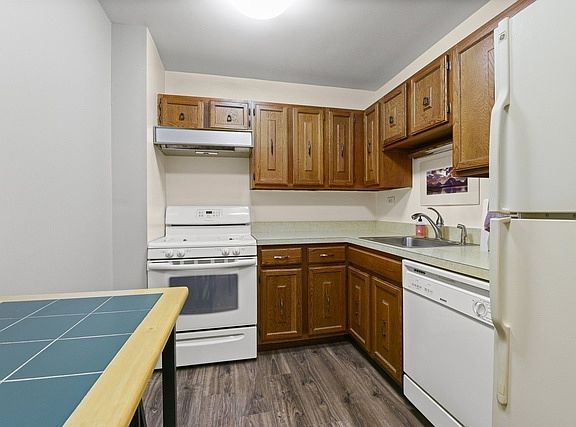 5th image of 945 E Kenilworth Ave Unit 128