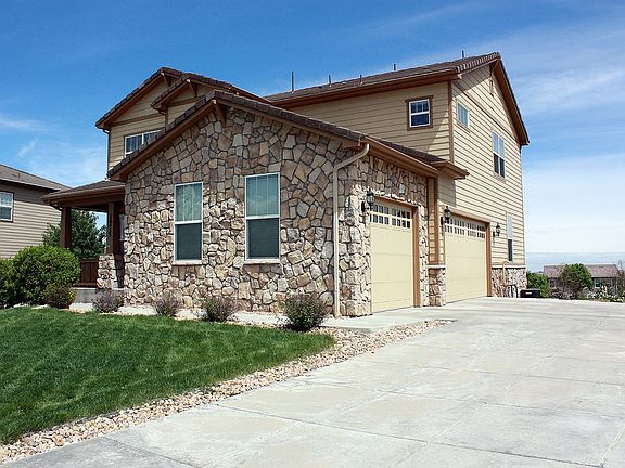 3-car Garage