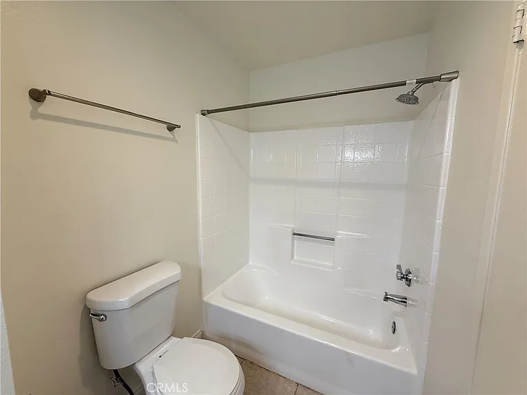 1212 Gladys Ave #303 — Photo 12