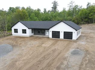 316 Clark Rd, Hermon, ME 04401